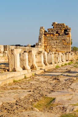 geçmiş pamukkale inşaat sütun ve Tapınak 