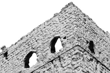 Umman eski terk edilmiş köy evi ve bulutlu gökyüzü kemer