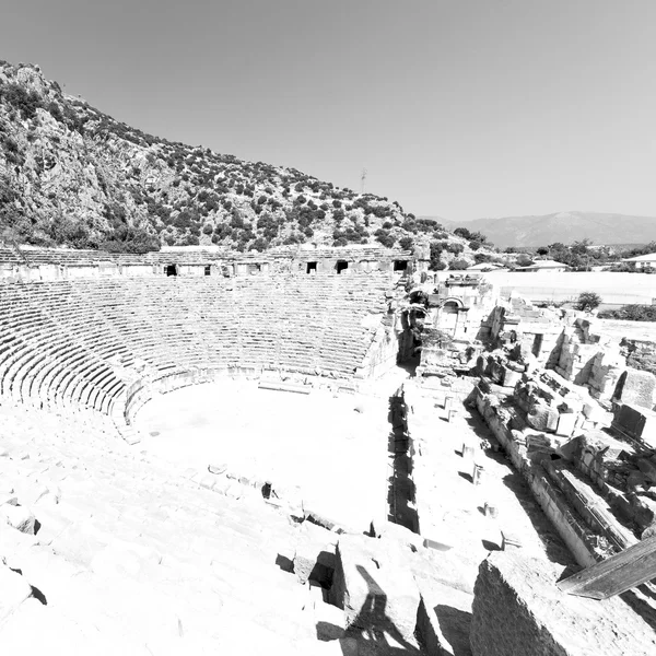 Archeologie divadlo v myra Turecko Evropě staré římské pohřebiště — Stock fotografie