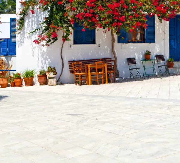 En la isla de Grecia antorini europa antigua casa y color blanco — Foto de Stock