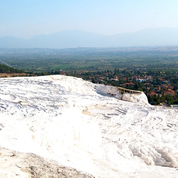 Koupele a travertin vody abstrakt v pamukkale Turecko Asie — Stock fotografie