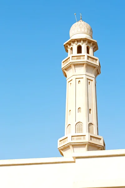 En un cielo despejado oman — Foto de Stock