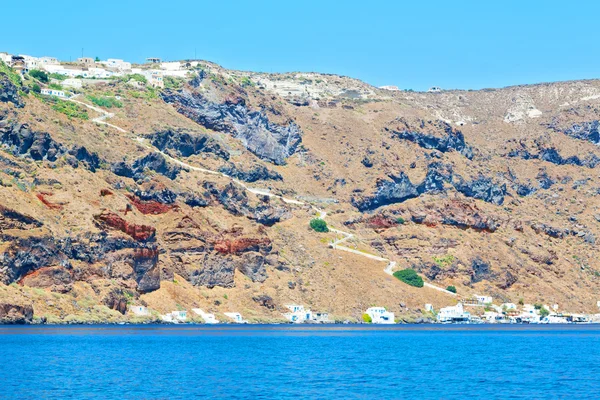 From one    island house and rocks the sky — Stock Photo, Image