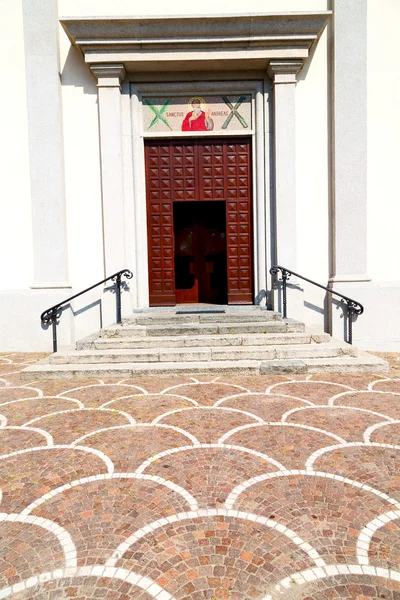 Detalle en la puerta de la pared italia tierra el histórico — Foto de Stock