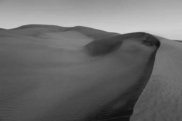 En oman viejo desierto frotar al khali el cuarto vacío y al aire libre — Foto de Stock