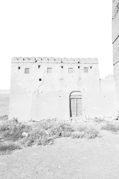 Em oman muscat o velho forte defensivo céu de batalha a — Fotografia de Stock