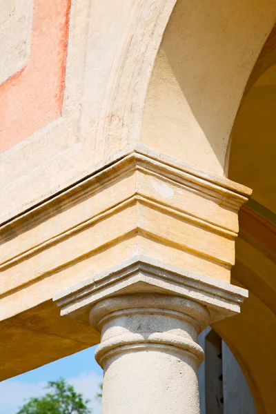 Abstract old column in the    of  marble brick — Stock Photo, Image