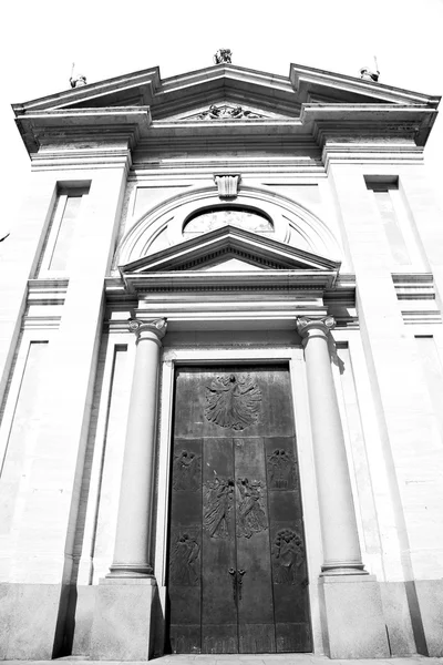 イタリアのヨーロッパの古い建築を文化ミラノ宗教、 — ストック写真