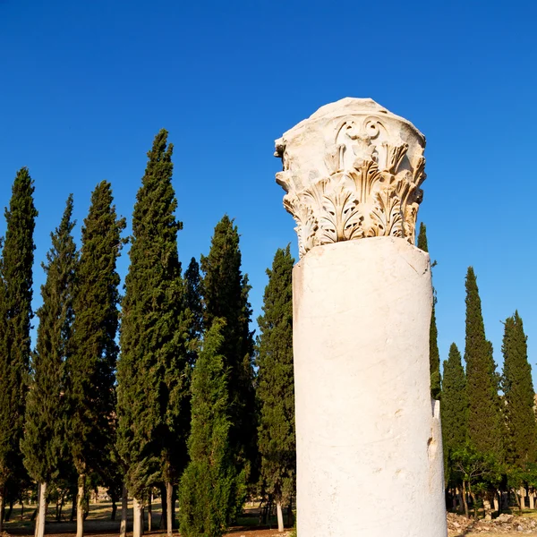 And the roman temple history pamukkale    old construction in as — Stock Photo, Image