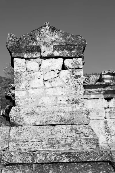 Coluna de construção velha e a história do templo romano pamukkal — Fotografia de Stock