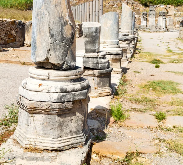 Perge construção velha no peru asiático a coluna e o romano — Fotografia de Stock