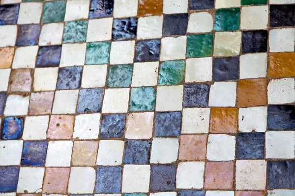 Fas Afrika eski colorated ve karo zemin seramik abst doğrultusunda — Stok fotoğraf