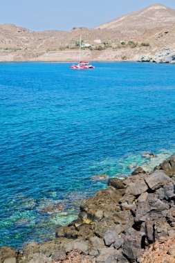 Hill ve kayalar beach  
