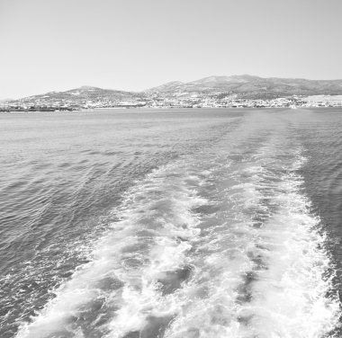 Akdeniz se tekne adalarından köpük ve köpük Yunanistan