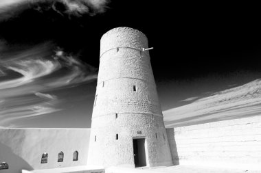 Umman Muscat eski savunma fort battlesment gökyüzü bir