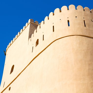 Umman Muscat eski savunma fort battlesment gökyüzü bir