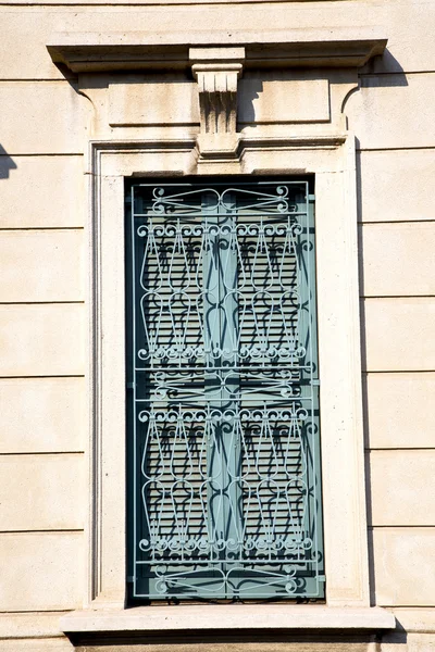 Shutter europe  italy  lombardy       in    milano old   window — Stock Photo, Image