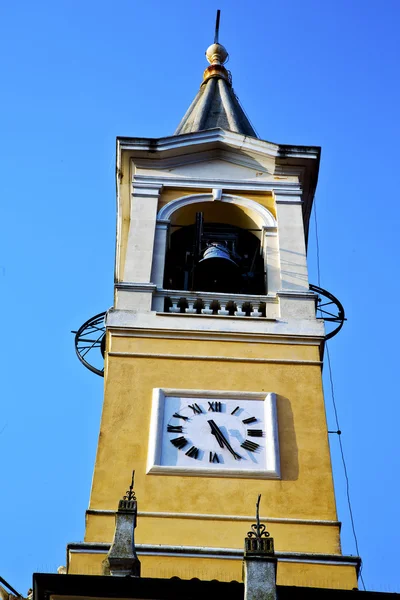 In cislago old abstract    italy   the   wall  and church tower — Stock Photo, Image