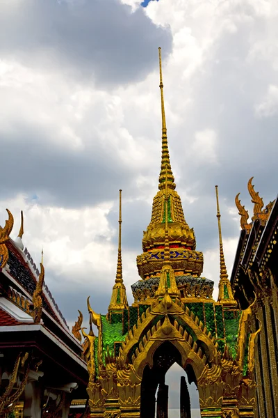 Tailandia asia en bangjalá lluvia templo abstracto — Foto de Stock