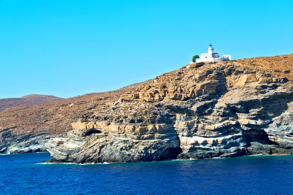 Skumma en båt öarna i Medelhavet himmel — Stockfoto