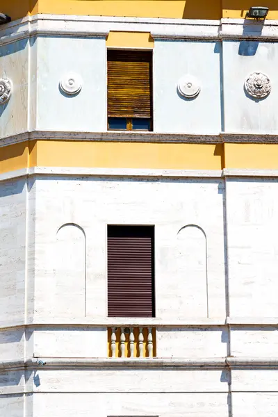 De oude architectuur van de muur in kleuren — Stockfoto