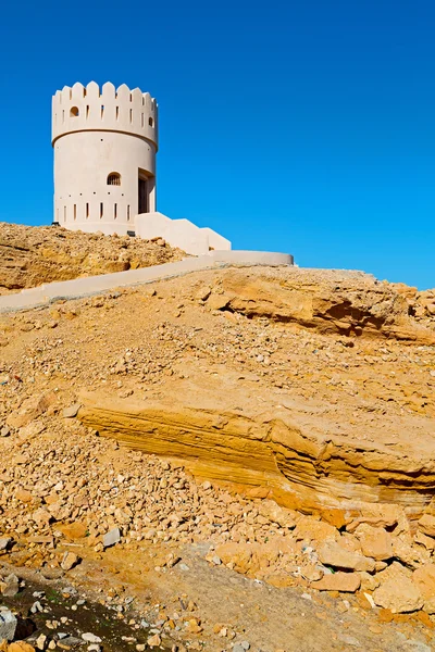 V Ománu muscat rocku a hvězda cihla — Stock fotografie