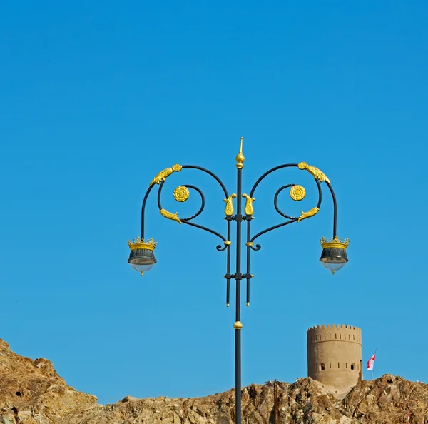 In oman muscat rock das alte Fort battlesment himmel und — Stockfoto