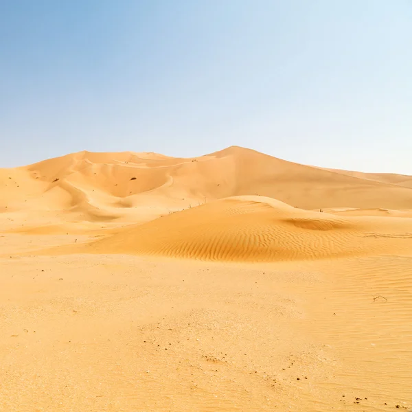 Em oman velho deserto esfregar al khali o quarto vazio e ao ar livre — Fotografia de Stock