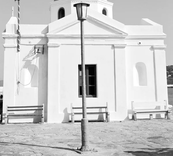 Mykonos arquitectura antigua fondo blanco cruz en santo —  Fotos de Stock