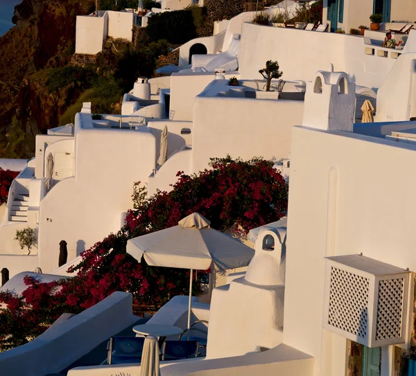 Mar na arquitetura europa ciclades santorini cidade velha branco — Fotografia de Stock