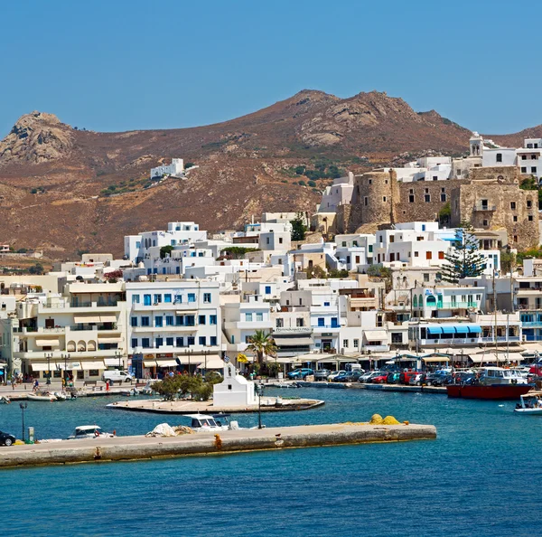 Stará historie v Kyklady ostrov přístavu a člun santorini naksos — Stock fotografie