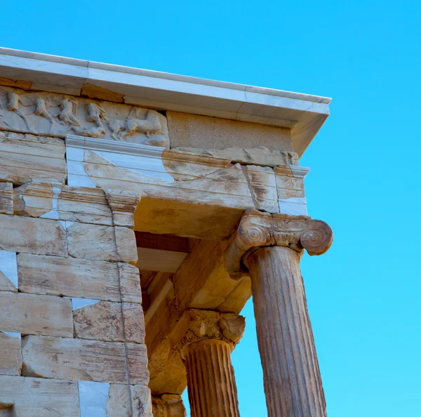 Old towert and marble brick in europe athens acropolis and sky — Stock Photo, Image