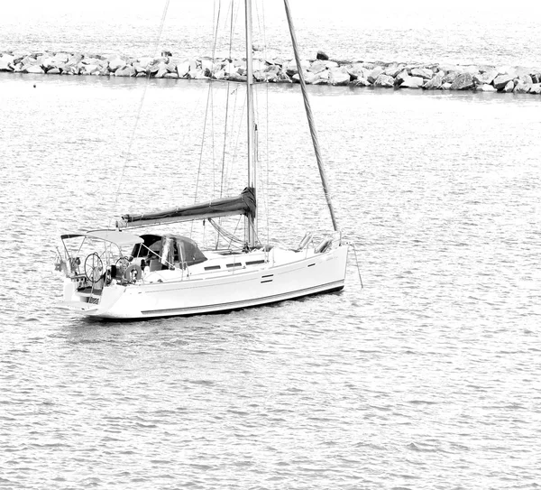 Mousse et mousse Grèce des îles du bateau en Méditerranée se — Photo