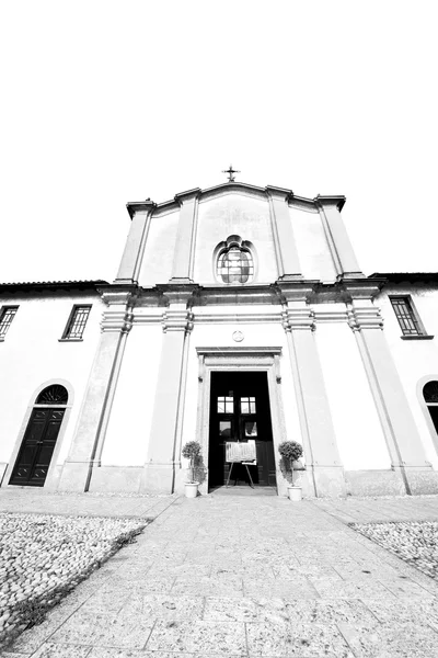 Vecchia architettura in italia europa milano religione e luce del sole — Foto Stock