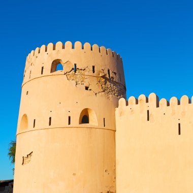 Umman Muscat eski savunma fort battlesment gökyüzü bir