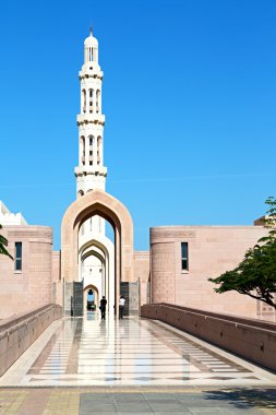 Umman muscat oteli eski Camii Minare ve din gökyüzü temizleyin