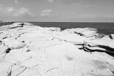 Umman sahil şeridi denizde okyanus Körfez rock ve plaj gökyüzü sakin ol