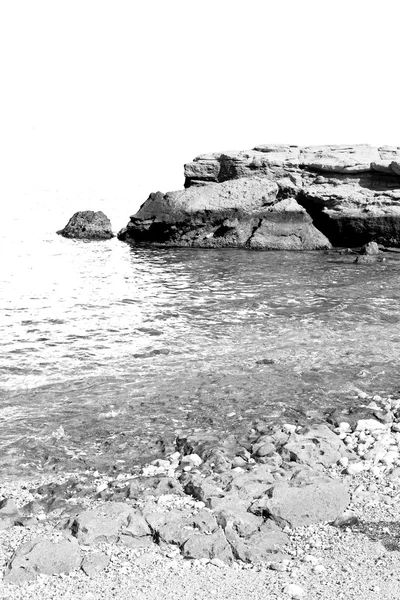 Na costa oman mar oceano golfo rocha e praia relaxar perto do céu — Fotografia de Stock