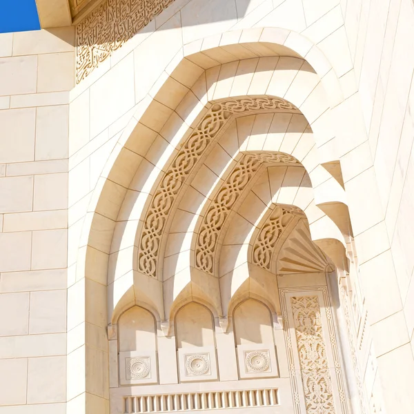 Vor der Mauer der großen Moschee — Stockfoto