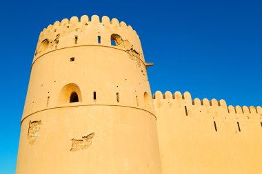 Umman Muscat eski savunma fort battlesment gökyüzü bir