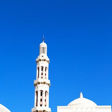 Umman muscat oteli eski Camii Minare ve din gökyüzü temizleyin