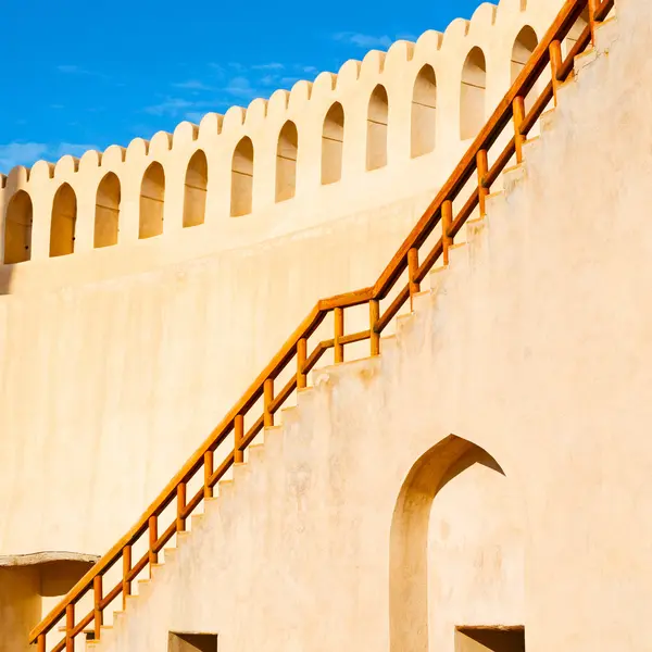 In oman    muscat    the   old defensive  fort battlesment sky a — Stock Photo, Image