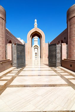 Umman muscat oteli eski Camii Minare ve din gökyüzü temizleyin