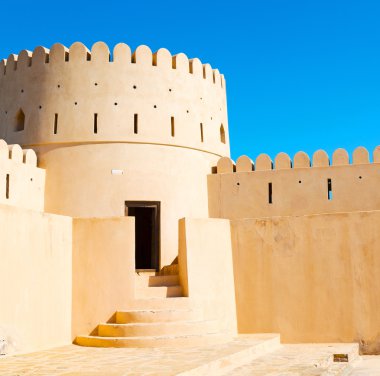 Umman Muscat eski savunma fort battlesment gökyüzü bir