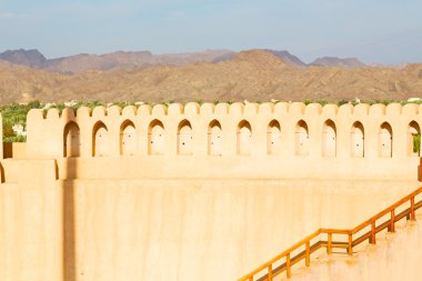 Umman Muscat eski savunma fort battlesment gökyüzü bir