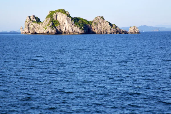 Asien kho tao lomprayah bay isle white beach rocks — Stockfoto