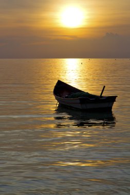 Kho phangan gündoğumu insanlar sahil tekne  
