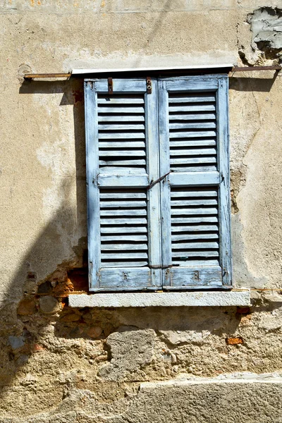 Window  lonate ceppino varese italy abstract     blind in the c — Stock Photo, Image