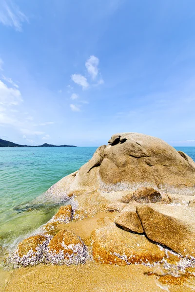 Asia baai eiland rots thailand en Zuid-Chinese Zee kho-sam — Stockfoto
