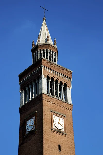 Castellanza alt und Kirchturmglocke sonniger Tag — Stockfoto